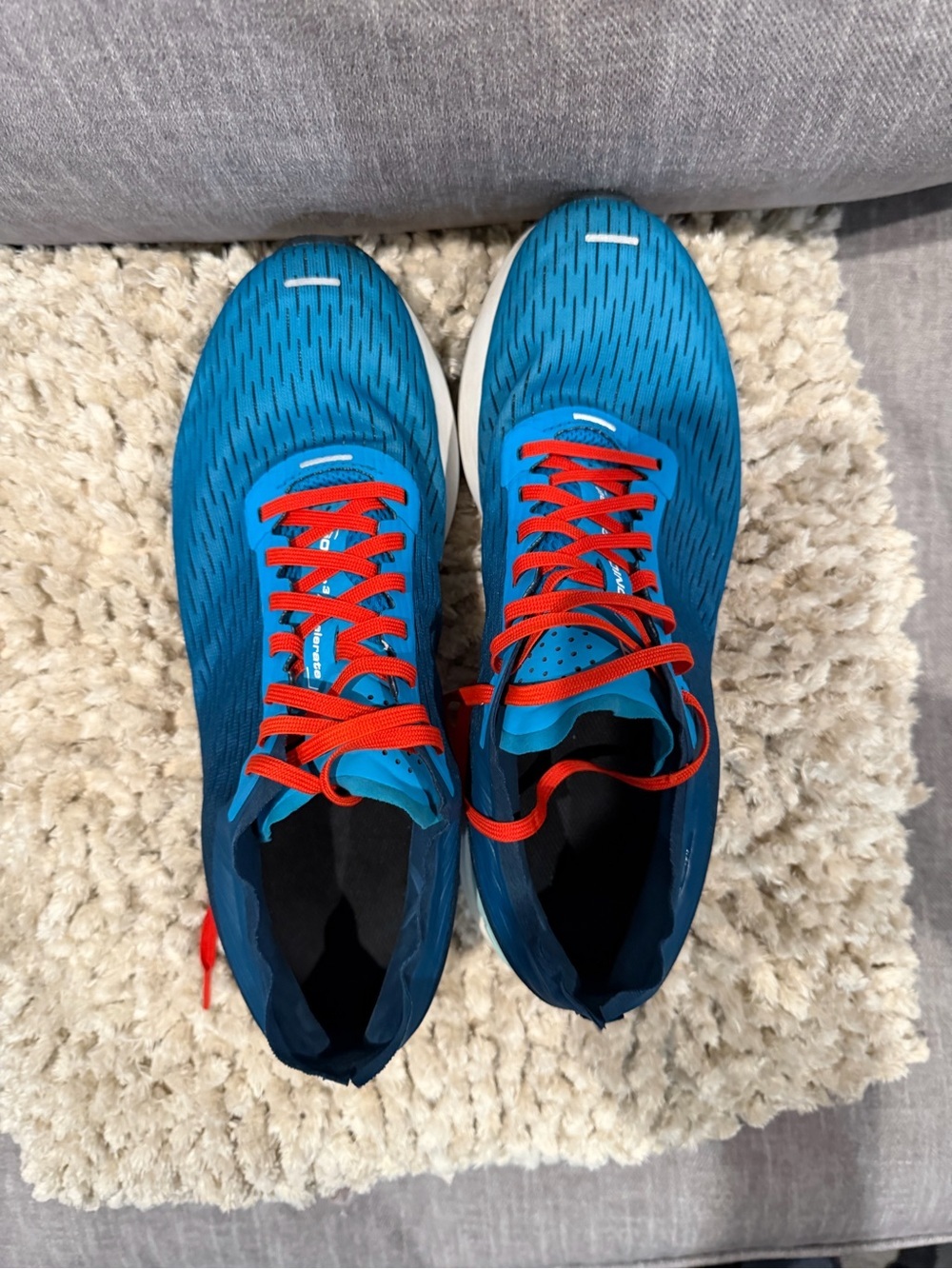 Salomon Teal Blue Running Shoes with Red Laces - Picture 4 of 6